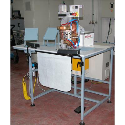 Resistance welding station for connection/copper braid/terminal