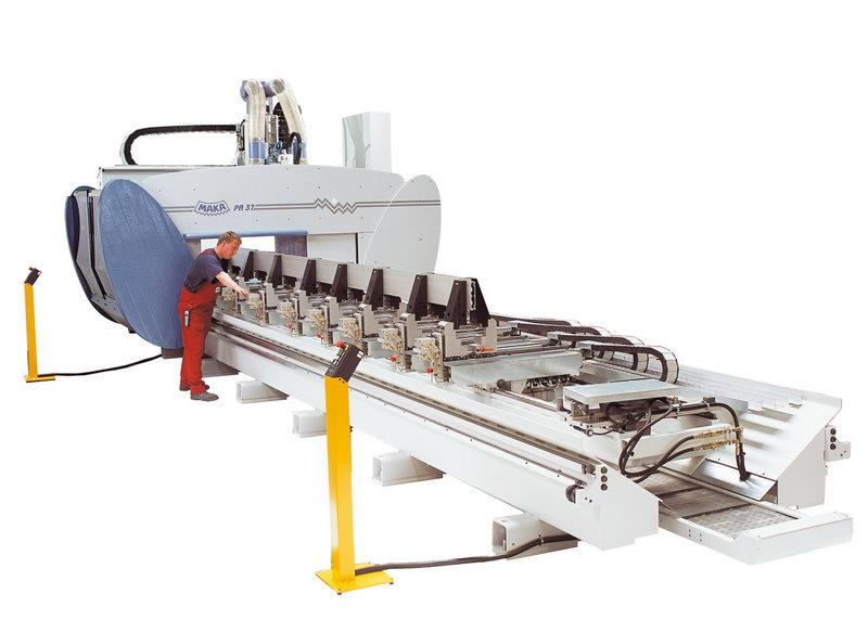 MAKA PA 37 CNC machining centre for aluminium