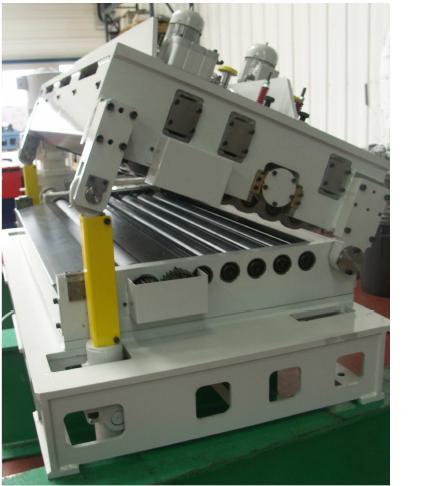 1683 - MICROPRO Straightener/Feeder