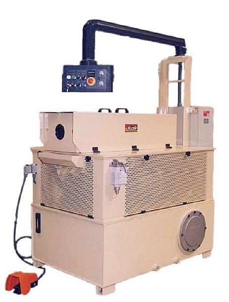 pipe end forming machine with calibration