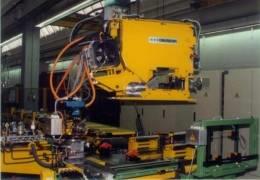 Flying cut-off machines